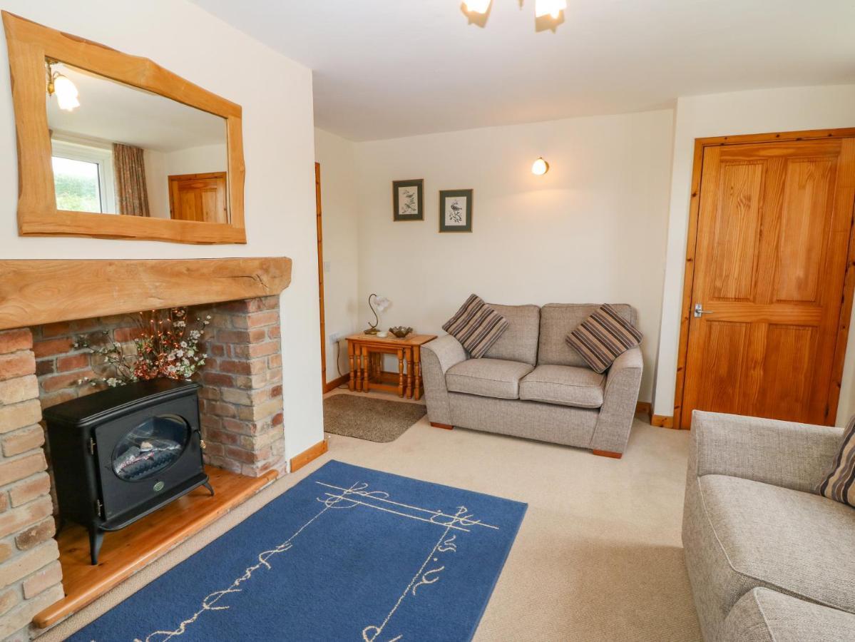 Garreg Lwyd Farm Villa Pwllheli Exterior photo